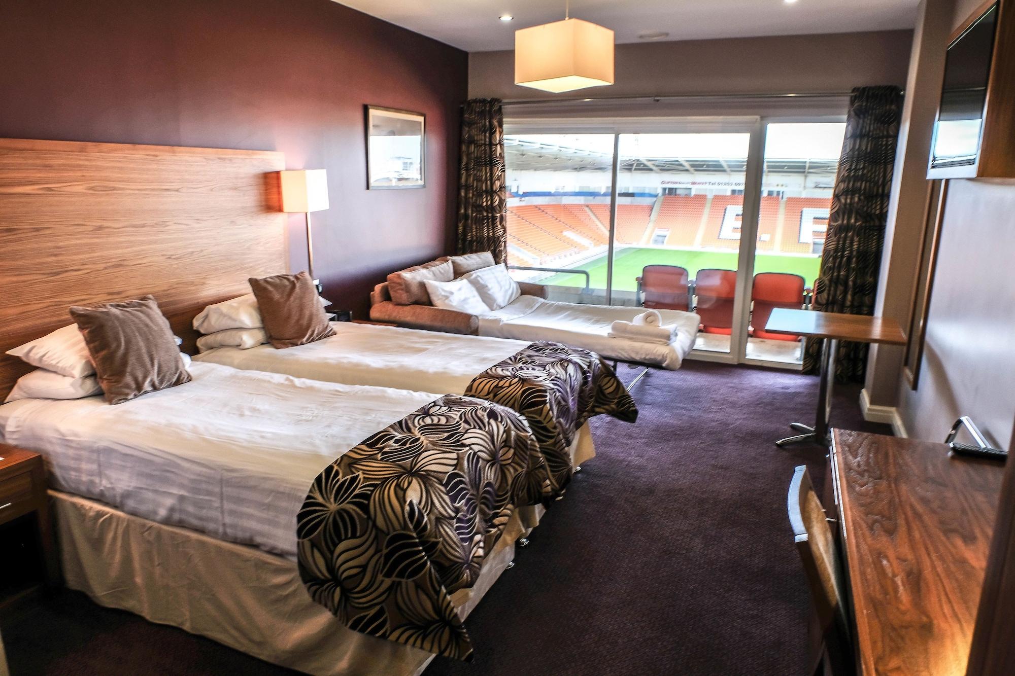 Blackpool Football Club Stadium Hotel, A Member Of Radisson Individuals Extérieur photo