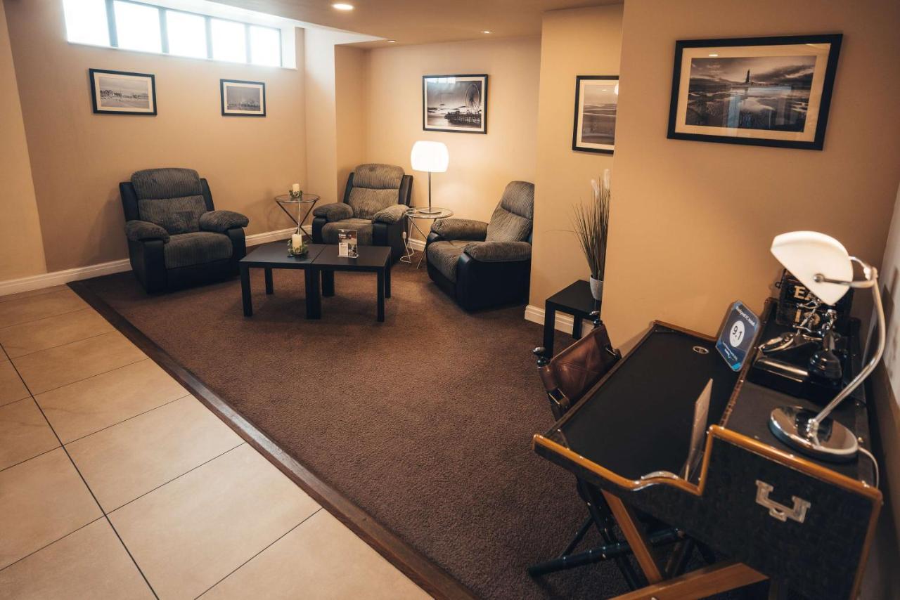 Blackpool Football Club Stadium Hotel, A Member Of Radisson Individuals Extérieur photo