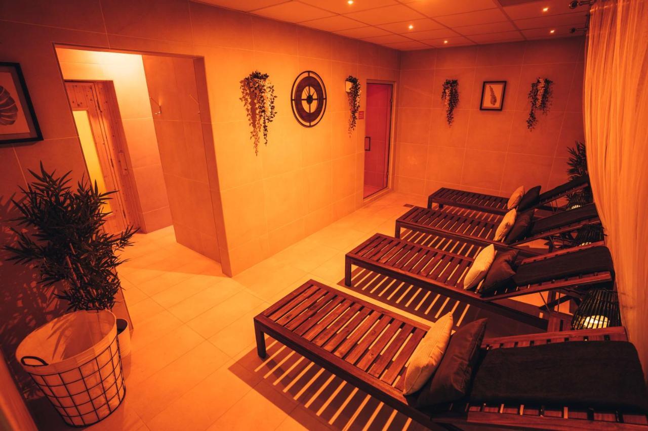 Blackpool Football Club Stadium Hotel, A Member Of Radisson Individuals Extérieur photo