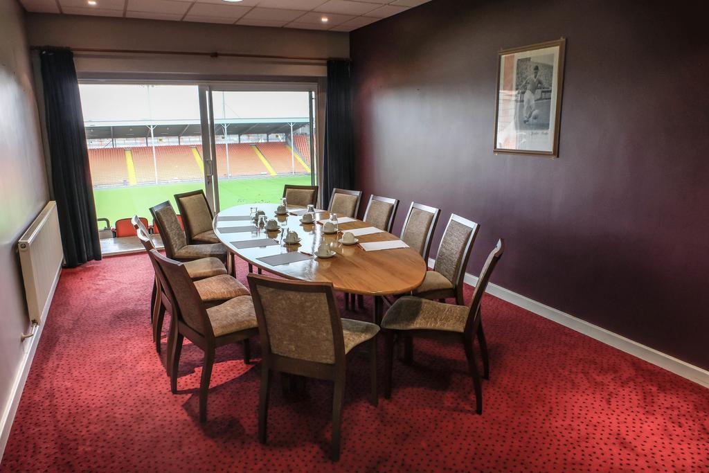 Blackpool Football Club Stadium Hotel, A Member Of Radisson Individuals Extérieur photo
