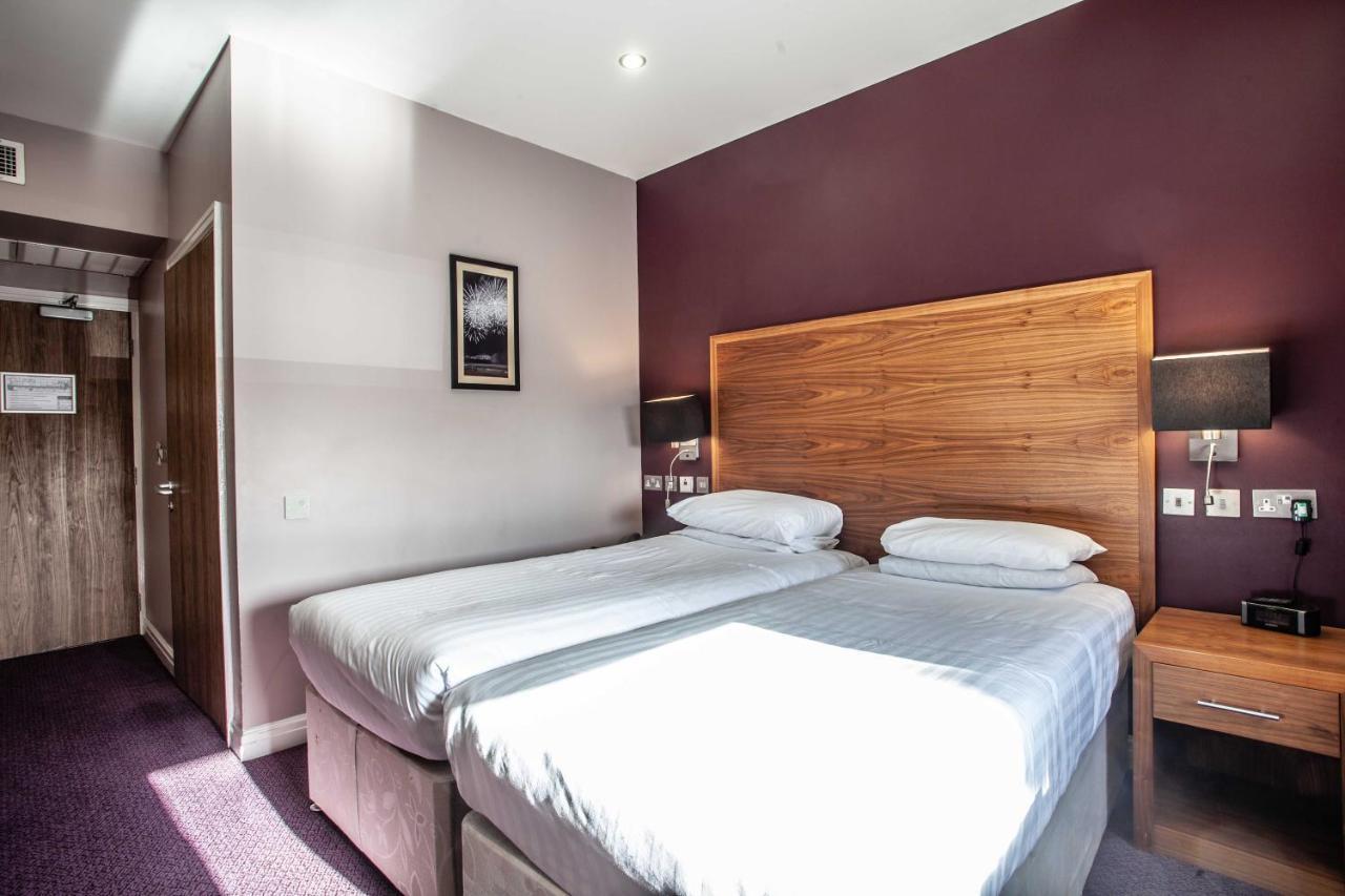 Blackpool Football Club Stadium Hotel, A Member Of Radisson Individuals Extérieur photo